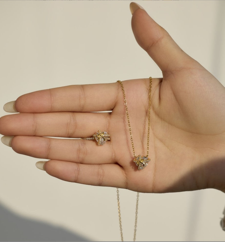 Briluxra™ | Golden Promise Love Heart Necklace
